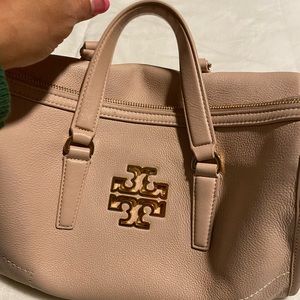 Beautiful blush Tory Burch bag great condition!  Bag and Wallet!